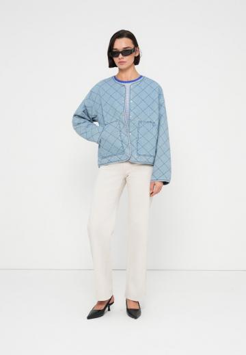 Джинсовая куртка