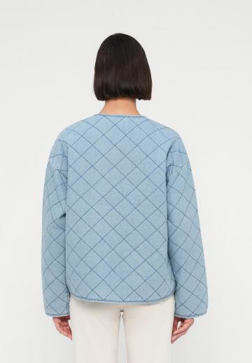 Джинсовая куртка