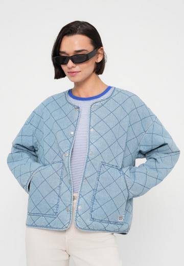 Джинсовая куртка