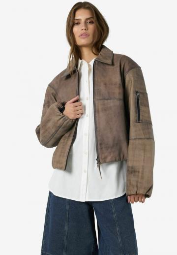 Кожаная куртка