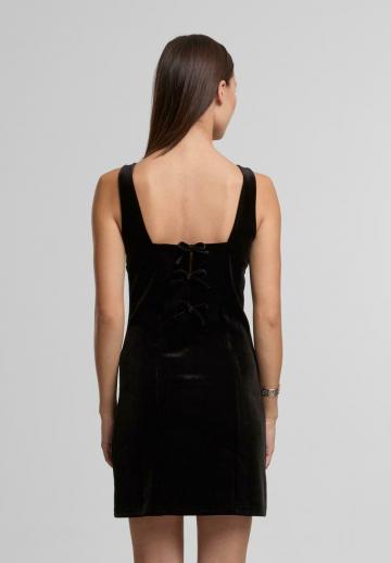 Короткое платье