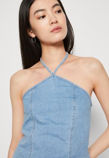 Топ на бретельках