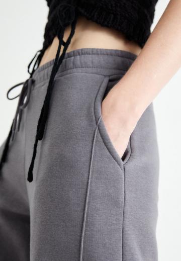 Спортивные штаны