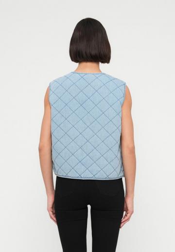 Стеганый жилет