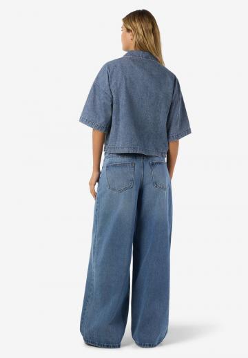 Джинсовая жилетка