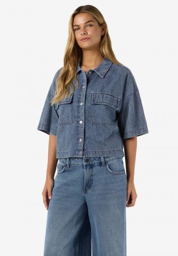 Джинсовая жилетка