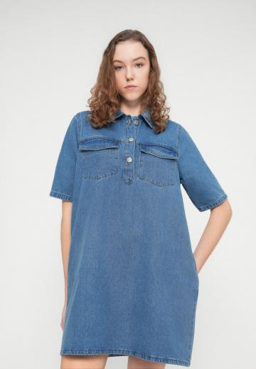 Джинсовое платье