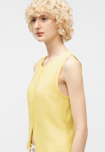 Джинсовая жилетка