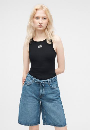 Джинсовые шорты