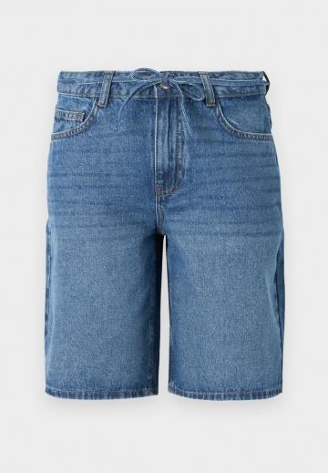 Джинсовые шорты