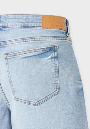 Джинсовые шорты