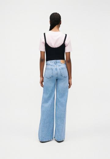 Свободные джинсы