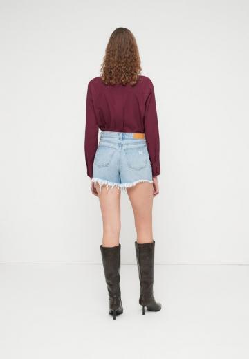 Джинсовые шорты