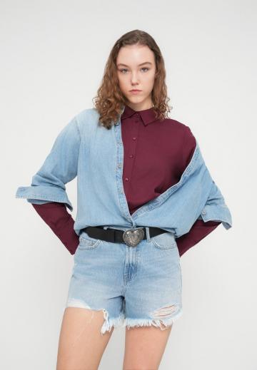 Джинсовые шорты