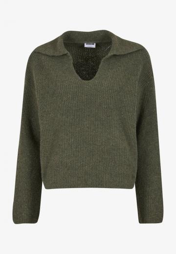 Пуловер с вырезом V