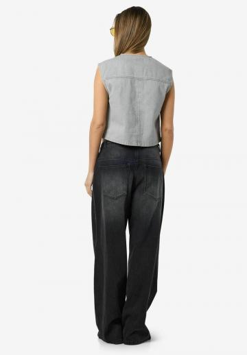 Джинсовая жилетка