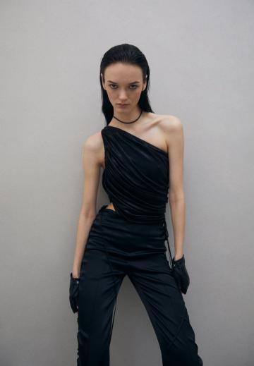 Топ на одно плечо