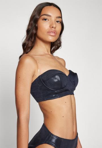 Бюстгальтер без бретелек