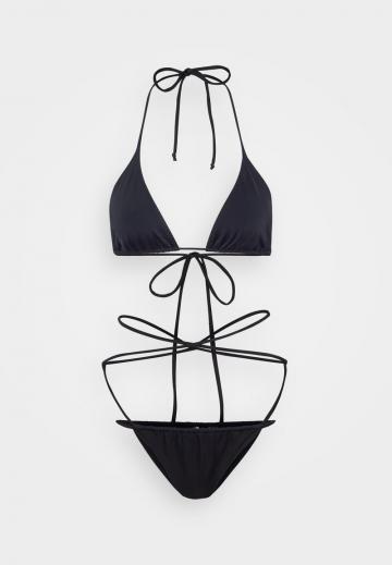 Треугольное бикини