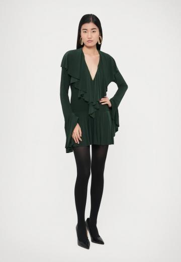 Короткое платье