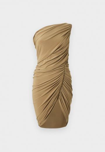 Короткое платье