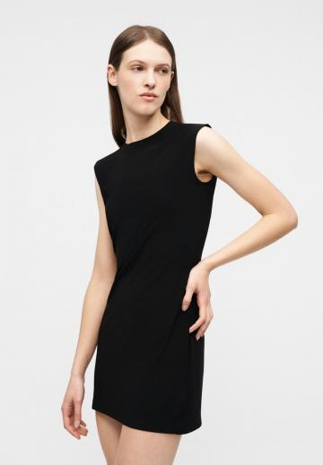 Короткое платье