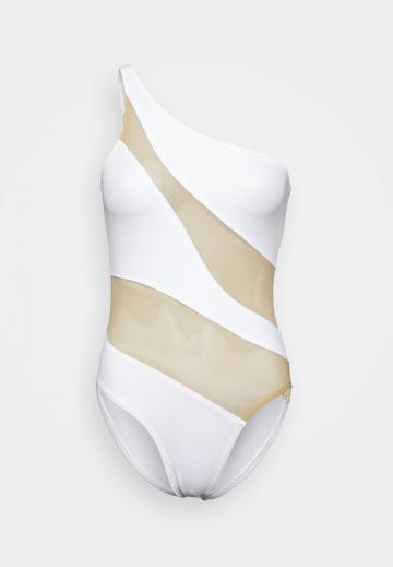 Слитный купальник