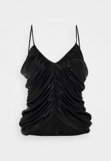 Топ на бретельках