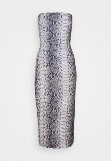 Платье без бретелек