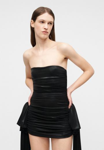 Топ без бретелек