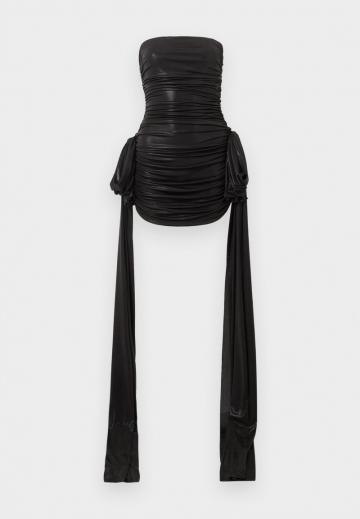 Топ без бретелек