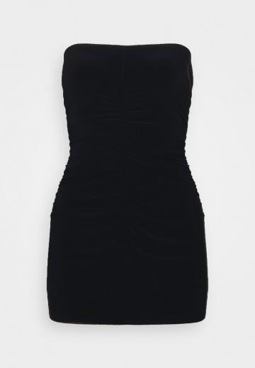 Топ без бретелек