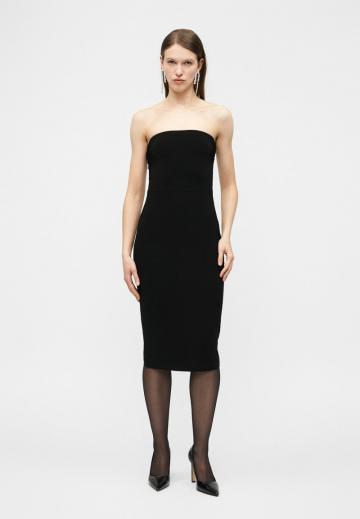 Платье без бретелек