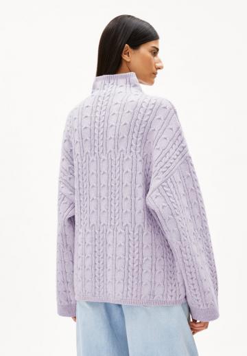 Длинный пуловер