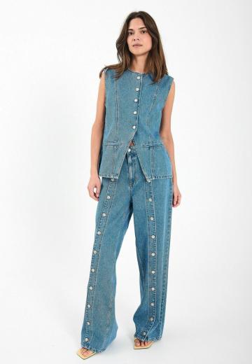 Джинсовый комбинезон