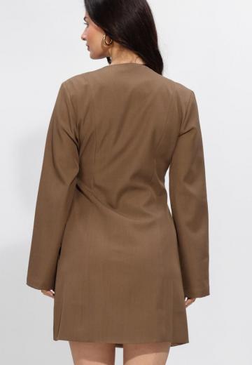 Короткое платье