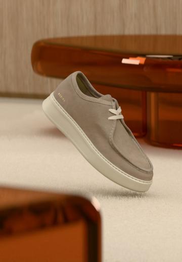 Ботинки на шнуровке