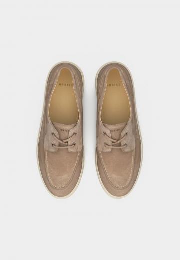 Ботинки на шнуровке