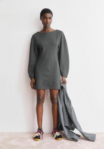 Короткое платье