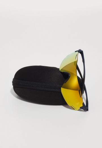 Солнечные очки