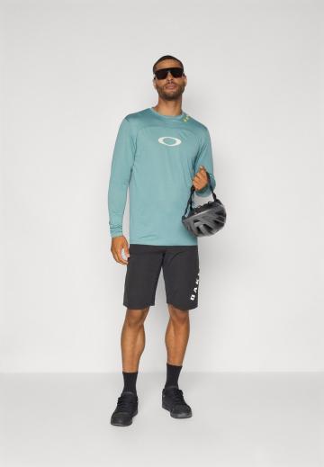 Спортивныве шорты