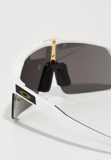 Солнечные очки