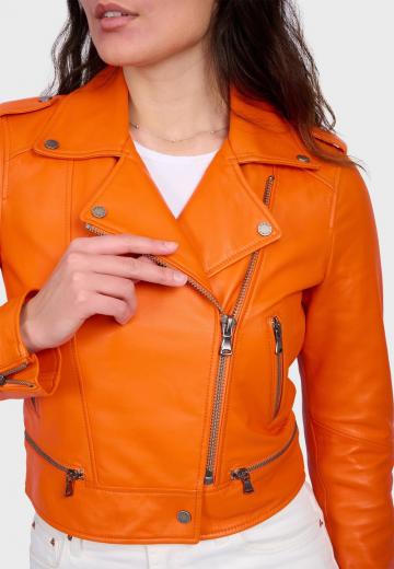 Короткий блейзер