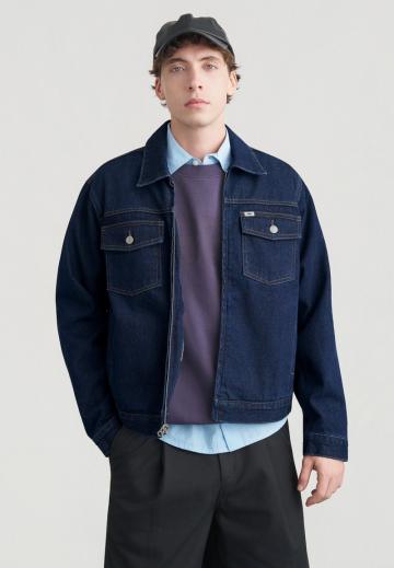 Джинсовая куртка