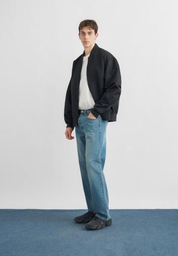 Прямые джинсы