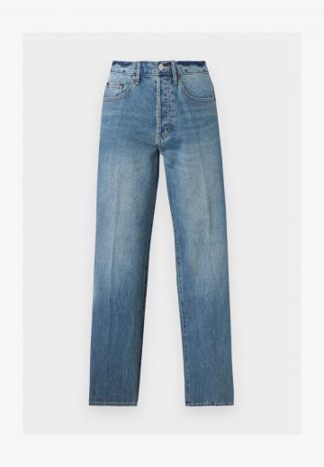 Прямые джинсы