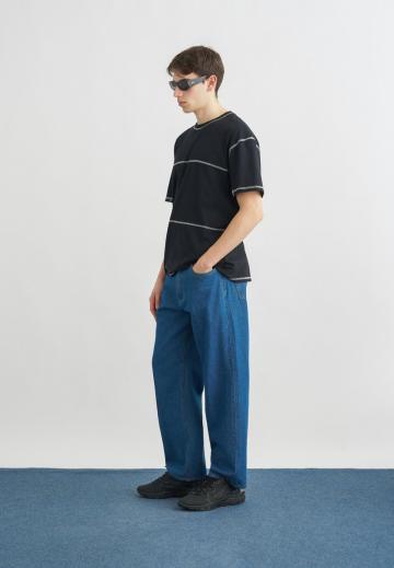 Прямые джинсы