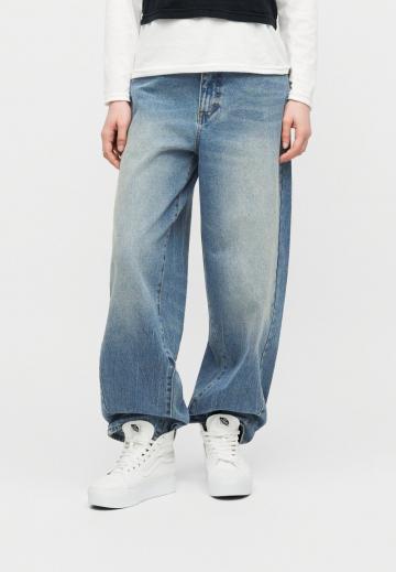 Джинсы