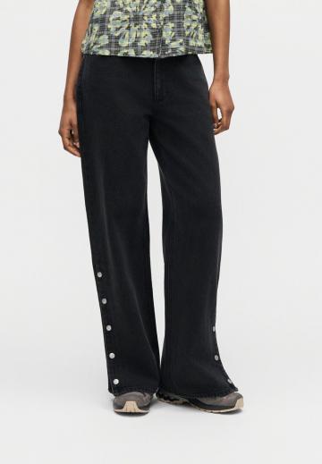 Свободные джинсы