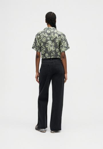 Свободные джинсы